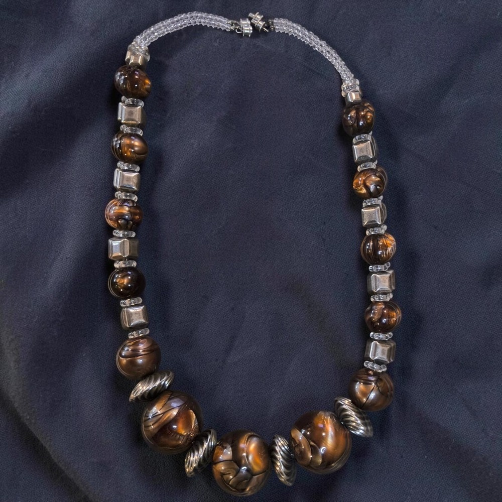 Vintage Marbled Lucite Necklace Chatoyant Brown Silver Tone Beads 25""